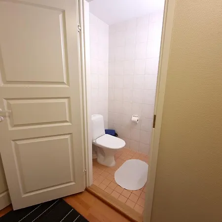 Hiihtaejaenkuja 5a4, *