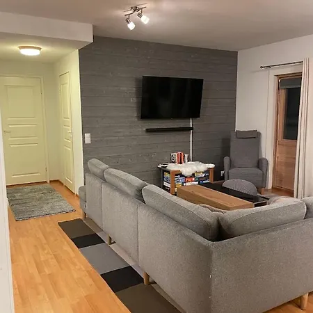 Hiihtaejaenkuja 5a4, Apartment