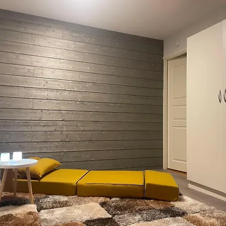 Hiihtaejaenkuja 5a4, Apartment