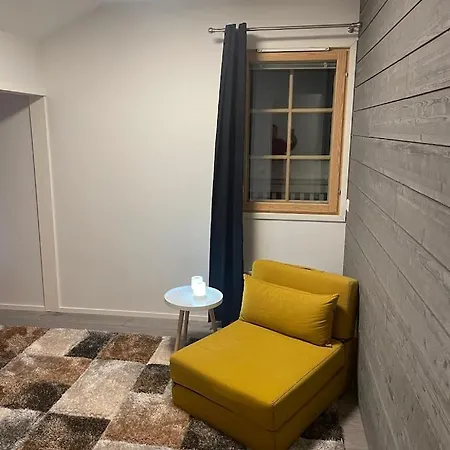 Hiihtaejaenkuja 5a4, Apartment *