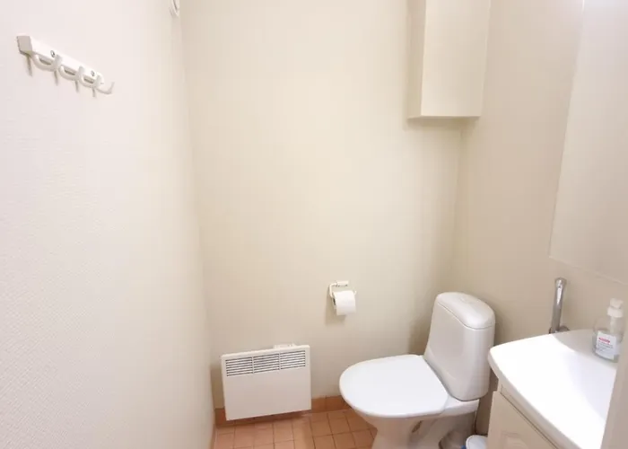 Hiihtaejaenkuja 5a4, 公寓 *